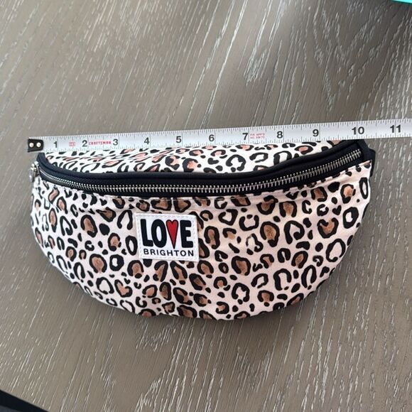 BRIGHTON Wild Cat Leopard Animal Print Crossbody Fanny Pack Belt Bag Casual NWOT - Picture 4 of 12